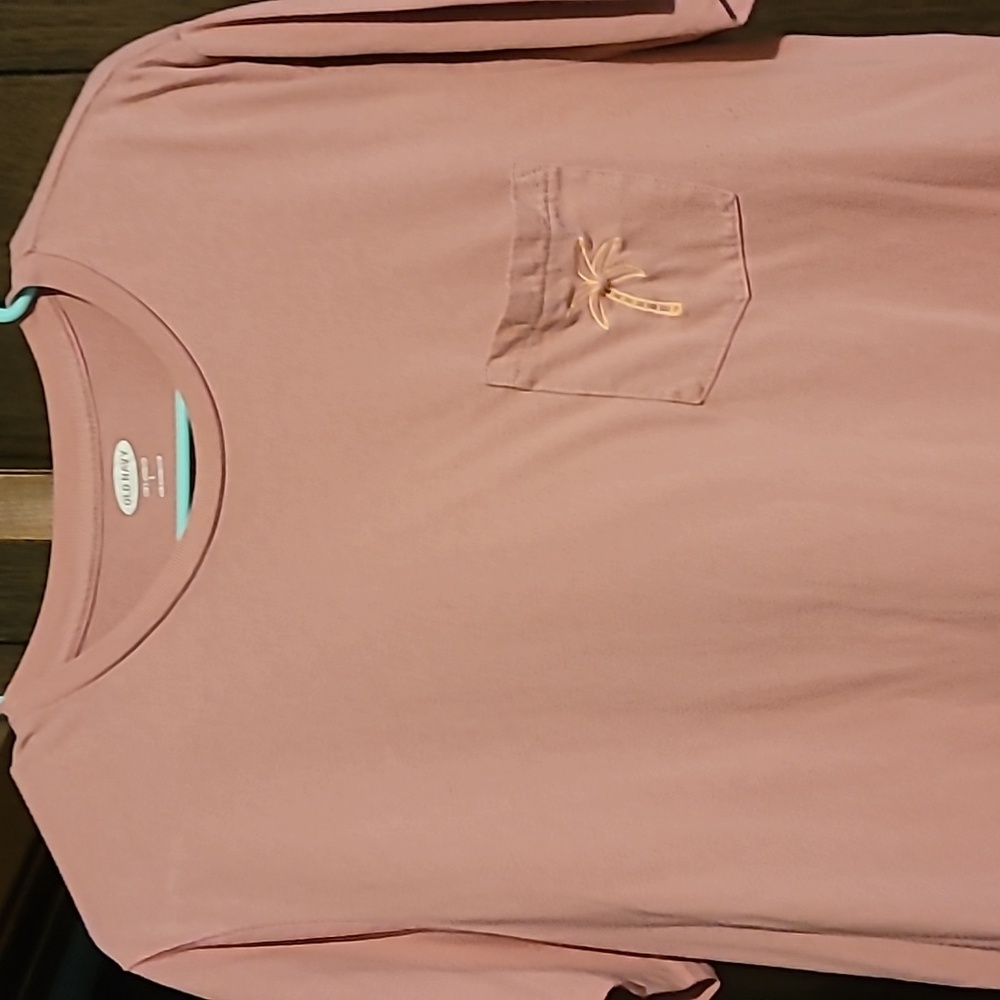 Tee shirt